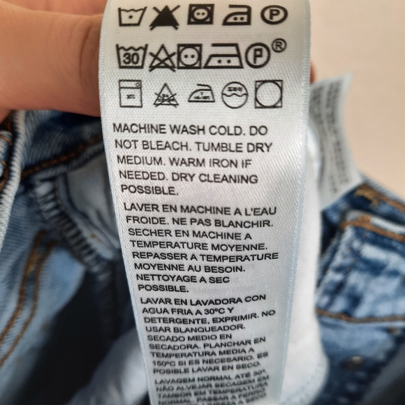 Levi's Wedgie Straight Fit High Waisted Ripped Jeans 27 - Picture 8 of 9